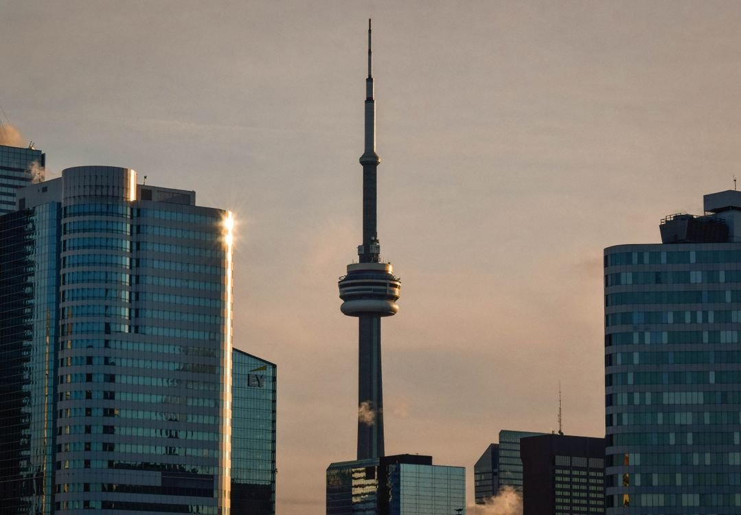 Toronto skyline CN Tower at sunset - reputation management company Toronto